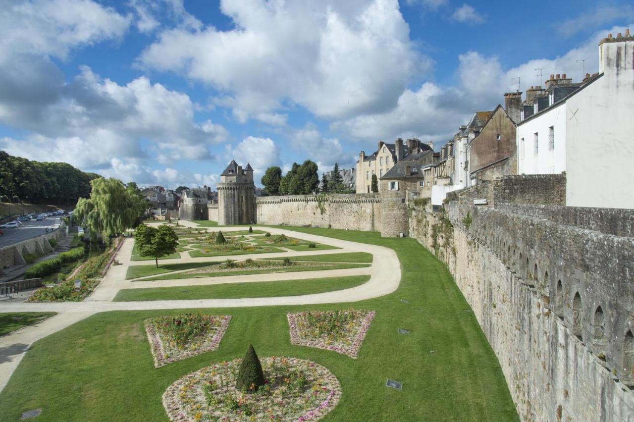Studio Tout Confort Avec Vue Cathedrale A St Patern Vannes-Centre Apartman Kültér fotó