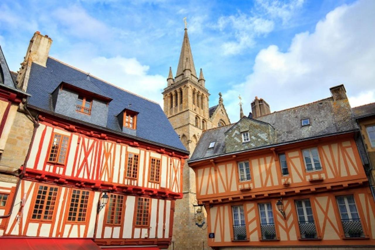 Studio Tout Confort Avec Vue Cathedrale A St Patern Vannes-Centre Apartman Kültér fotó
